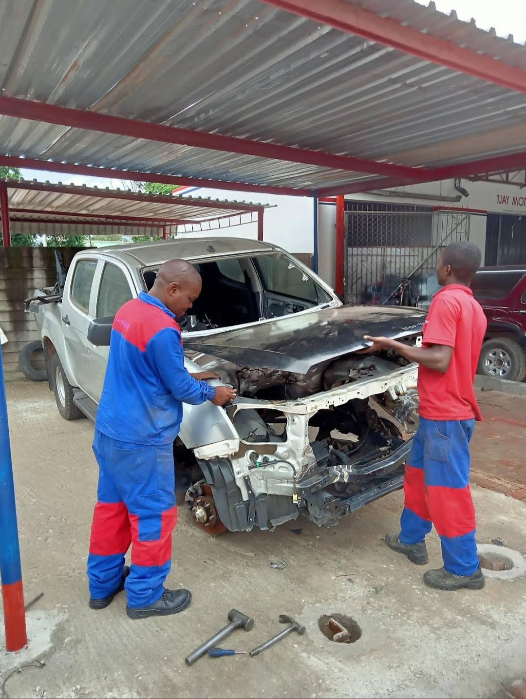 Panel Beating and Spray Painting