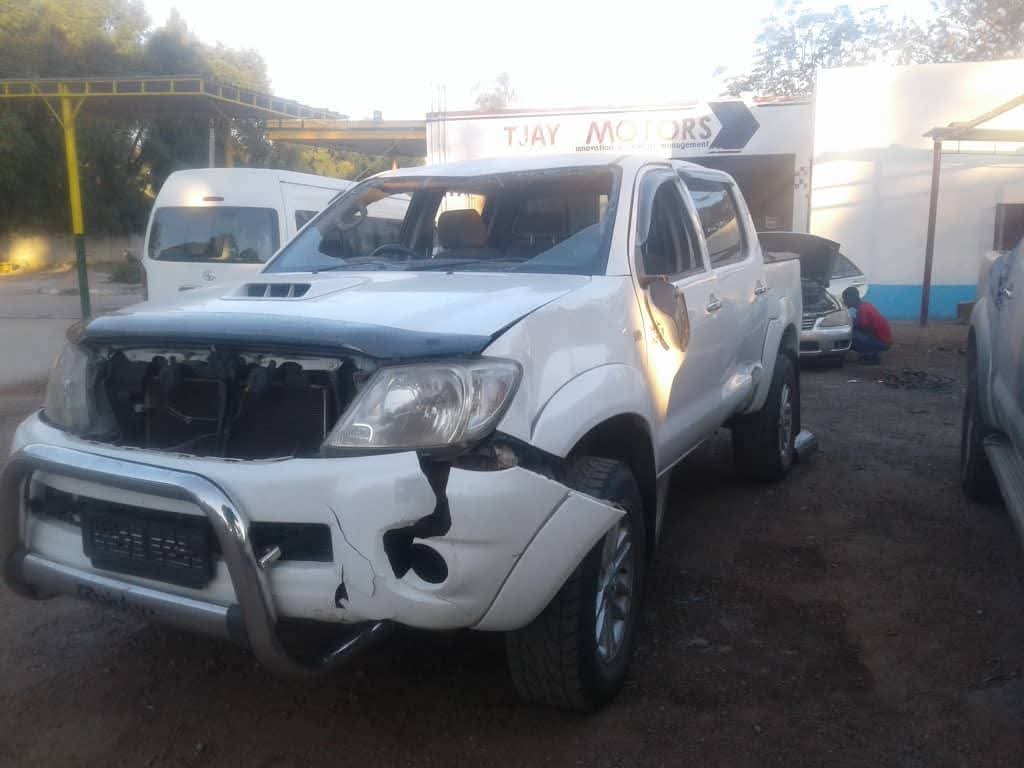 Hilux Before 2
